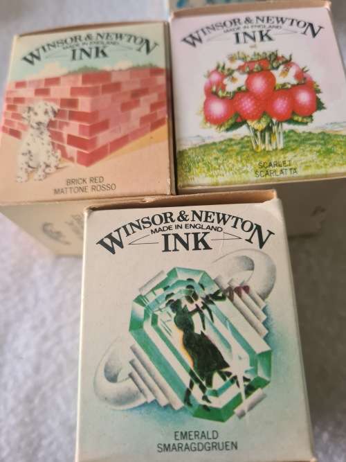 16 SHADES VINTAGE WINDSOR NEWTON CRAFT UNKS(35ml each)MADE IN ENGLAND