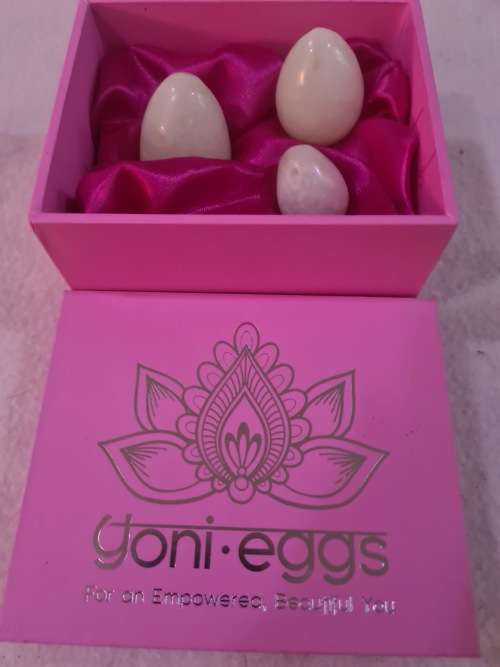 SET OF 3 YONI EGGS(JADE EGGS)