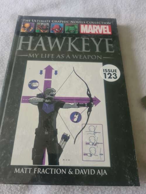 MARVEL SUPERHEROES HARDCOVER COMIC (HAWKEYE)