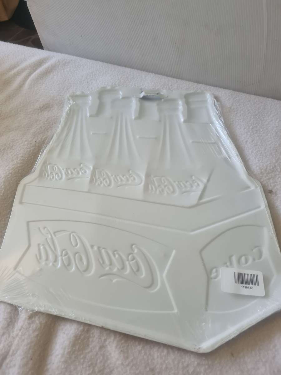 COCA-COLA METAL SIGN(30 X 30CM)