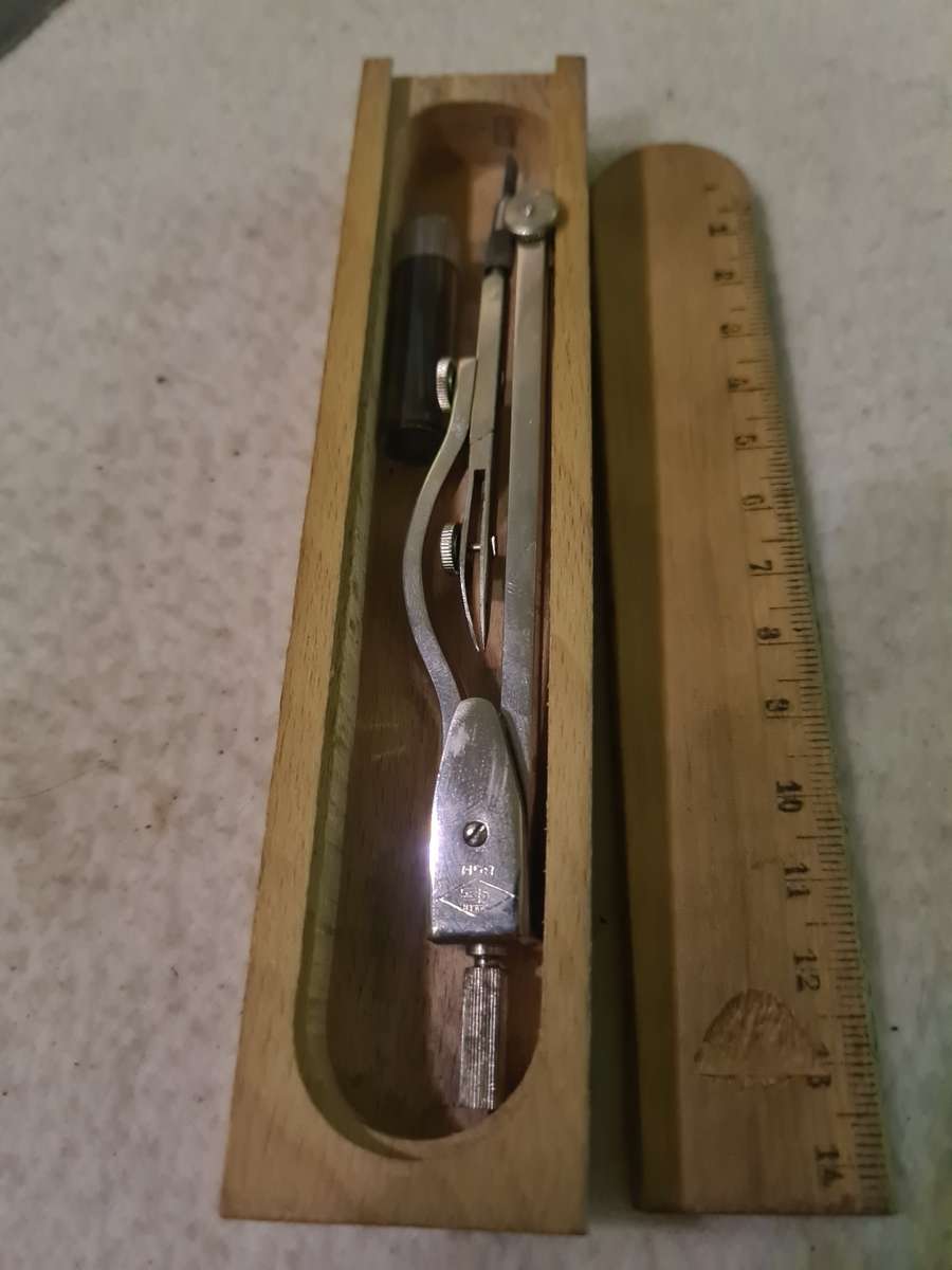VINTAGE DRAFTING TOOL IN WOODEN MEASURE BOX