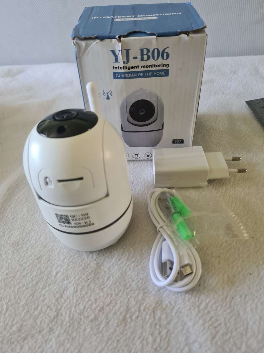 INTELLIGENT MONITORING WIFI CAMERA