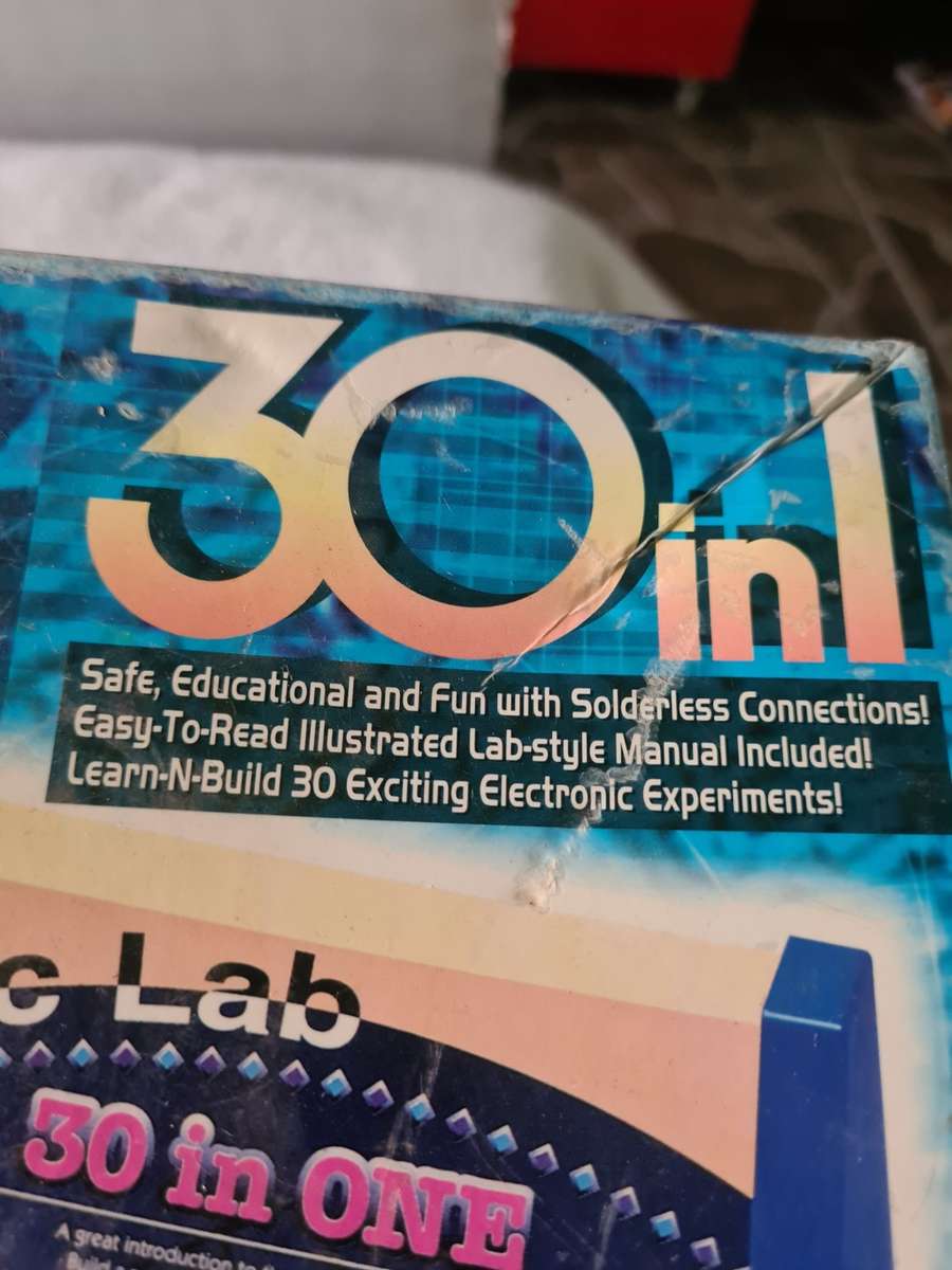 30 IN ONE ELECTRONIC LAB(UNUSED)MAXITRONIX