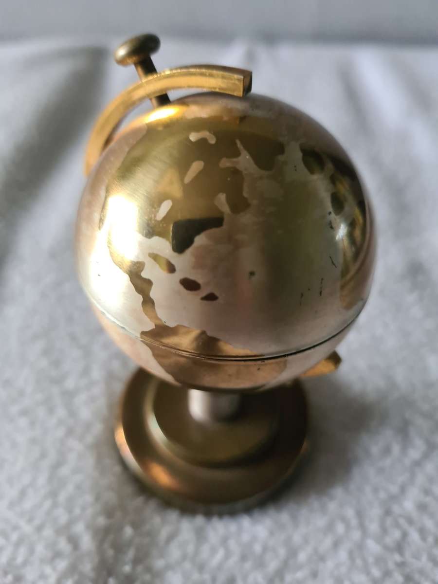WORLD GLOBE BRASS LIGHTER