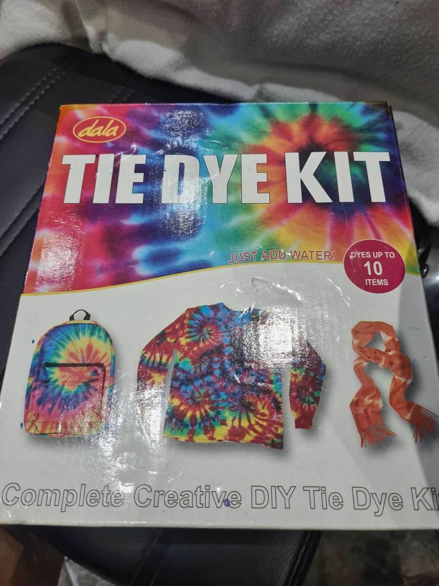 TIE DYE KIT(DYES UP TO 10 TIMES)