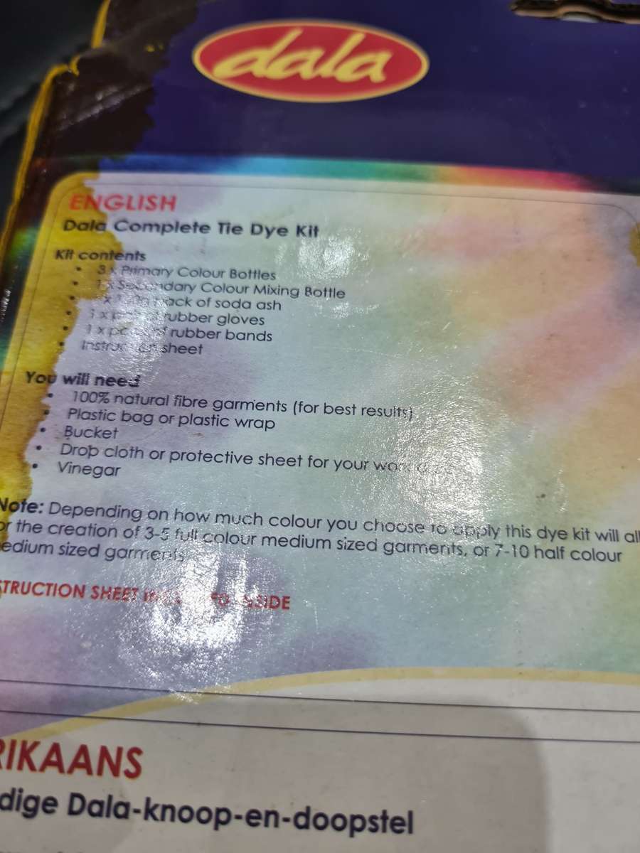 TIE DYE KIT(DYES UP TO 10 TIMES)