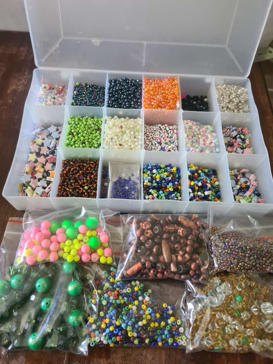 JOBLOT MIXED LOT JEWELRY MAKING BEADS