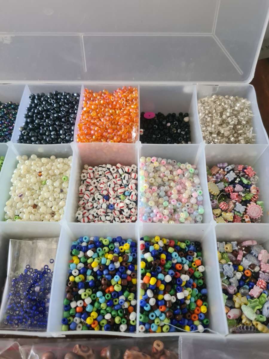JOBLOT MIXED LOT JEWELRY MAKING BEADS