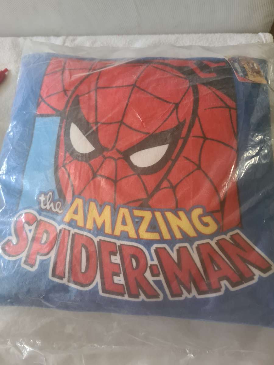 THE AMAZING SPIDERMAN SCATTER CUSHION