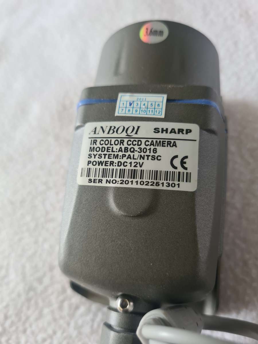 HIGH RESOLUTION IR COLOR CCD CAMERA