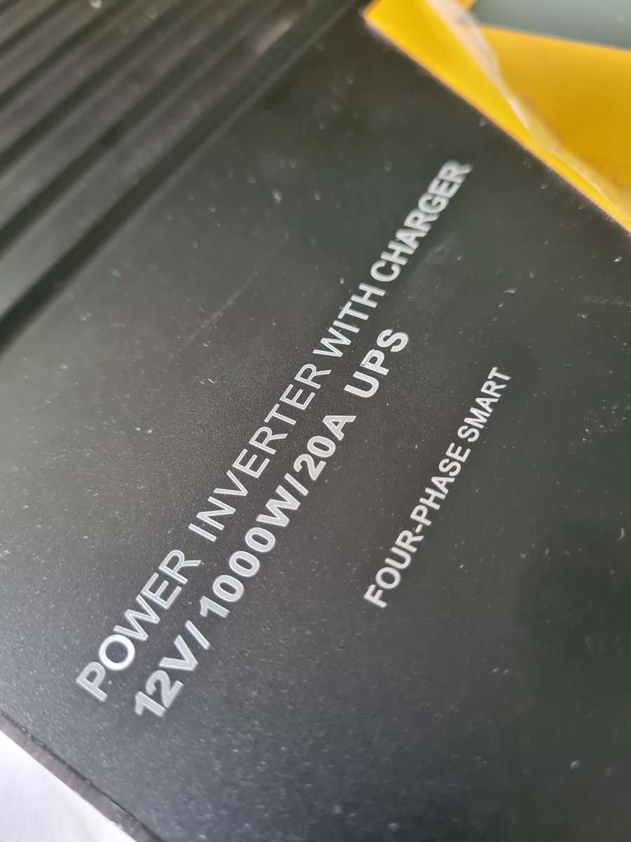 1000W POWER INVERTER WITH CHARGER(UNINTERRUPTABLE POWER SOURCE)MODIFIED SINEWAVE