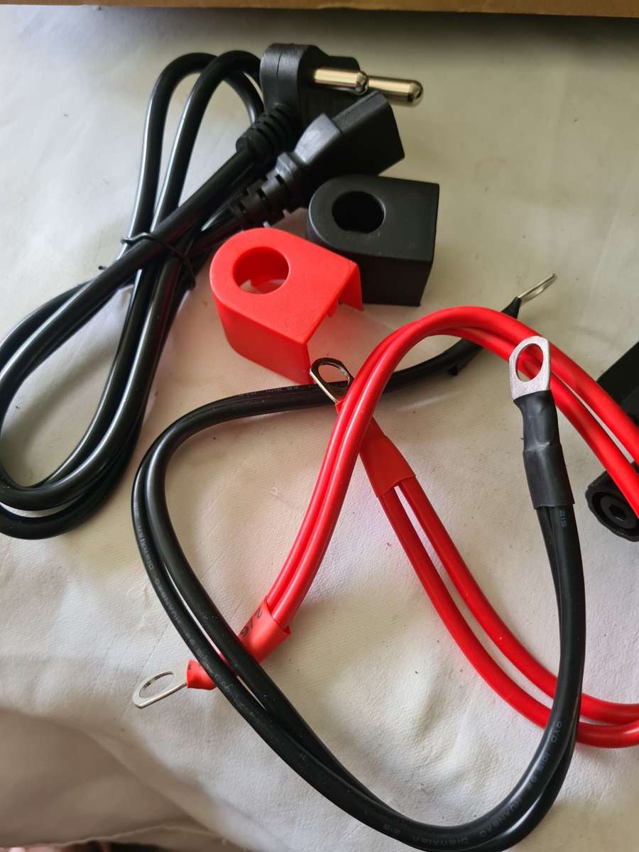 1000W POWER INVERTER WITH CHARGER(UNINTERRUPTABLE POWER SOURCE)MODIFIED SINEWAVE