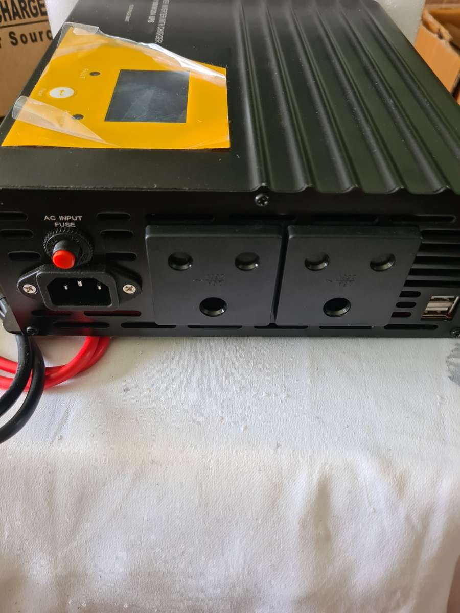 1000W POWER INVERTER WITH CHARGER(UNINTERRUPTABLE POWER SOURCE)MODIFIED SINEWAVE
