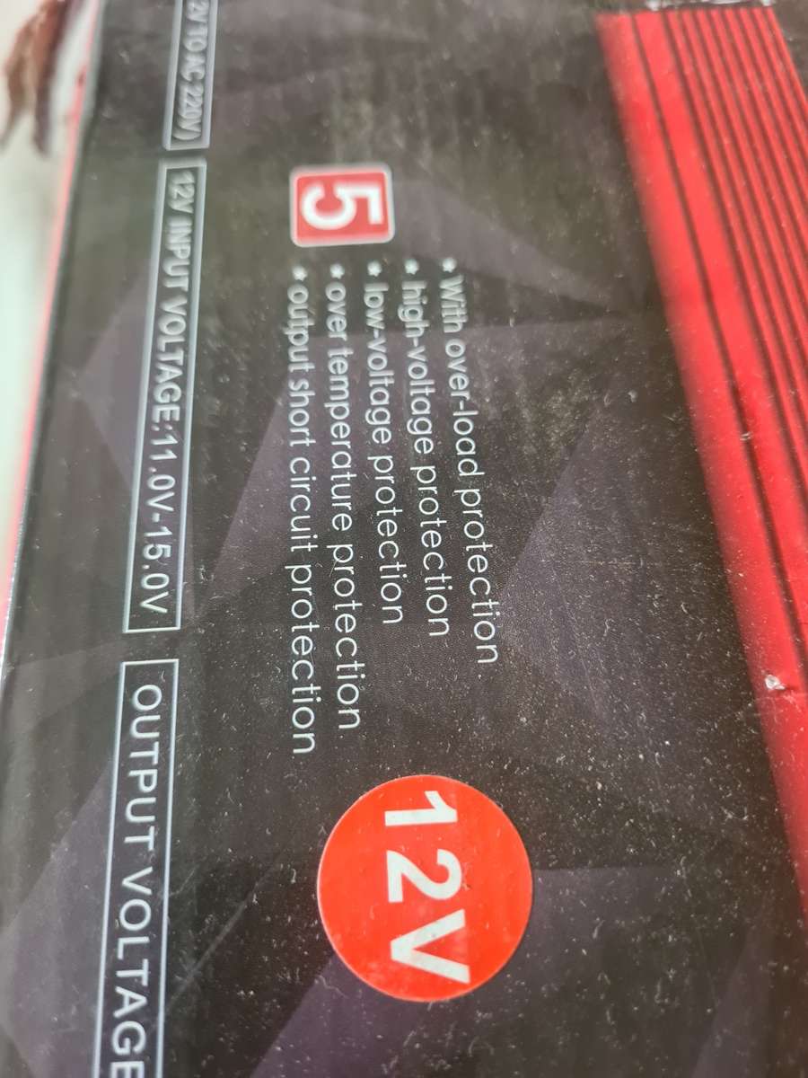 4000 WATTS POWER INVERTER (12 V) WITH OVERLOAD PROTECTION