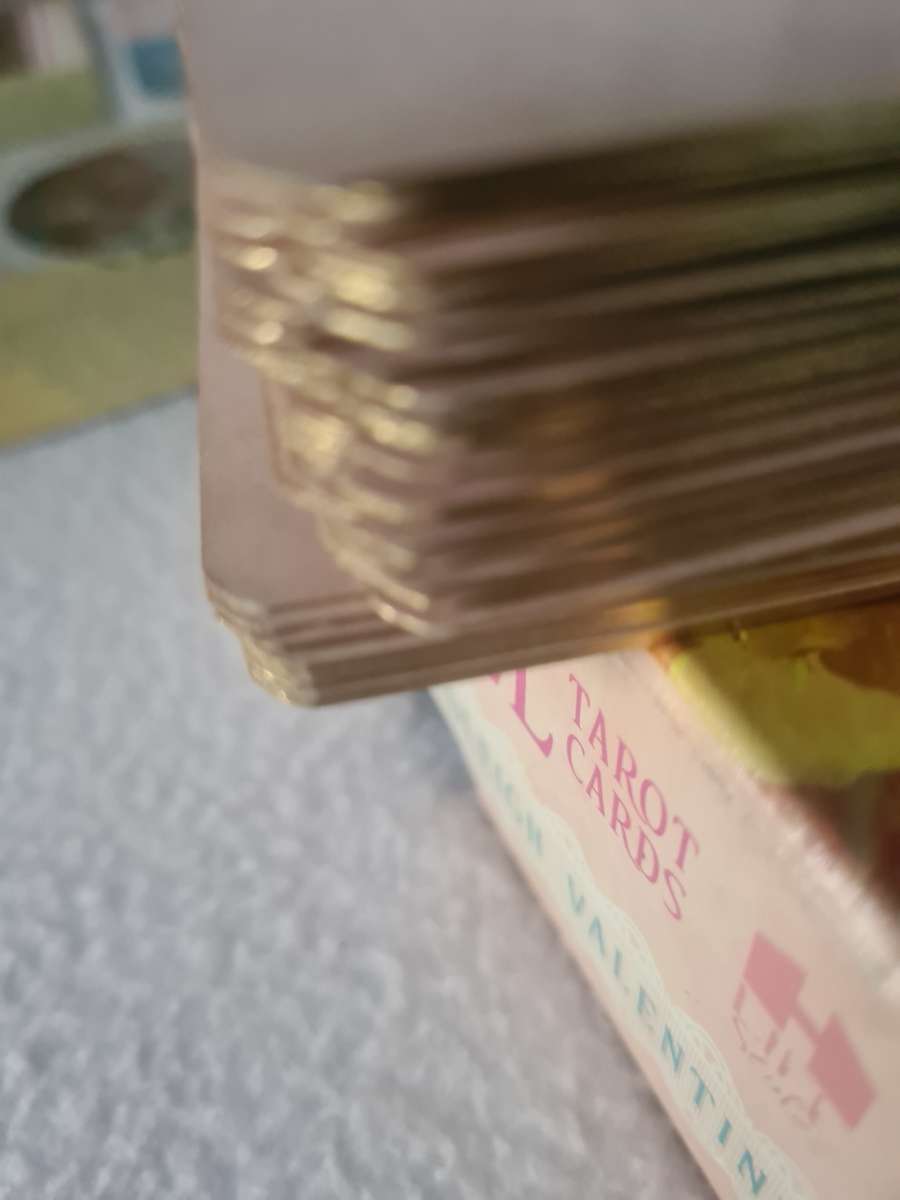 GUARDIAN ANGEL 78 DECK TAROT CARDS (GOLD EDGED) WITH GUIDE BOOK-UNUSED CONDITION