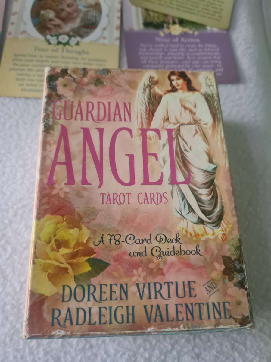 GUARDIAN ANGEL 78 DECK TAROT CARDS (GOLD EDGED) WITH GUIDE BOOK-UNUSED CONDITION