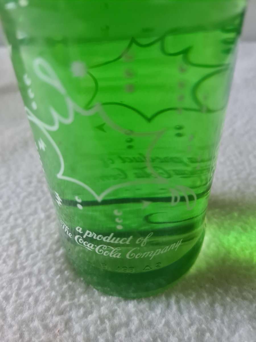 VINTAGE COLLECTORS 300ML COCA-COLA CREME SODA