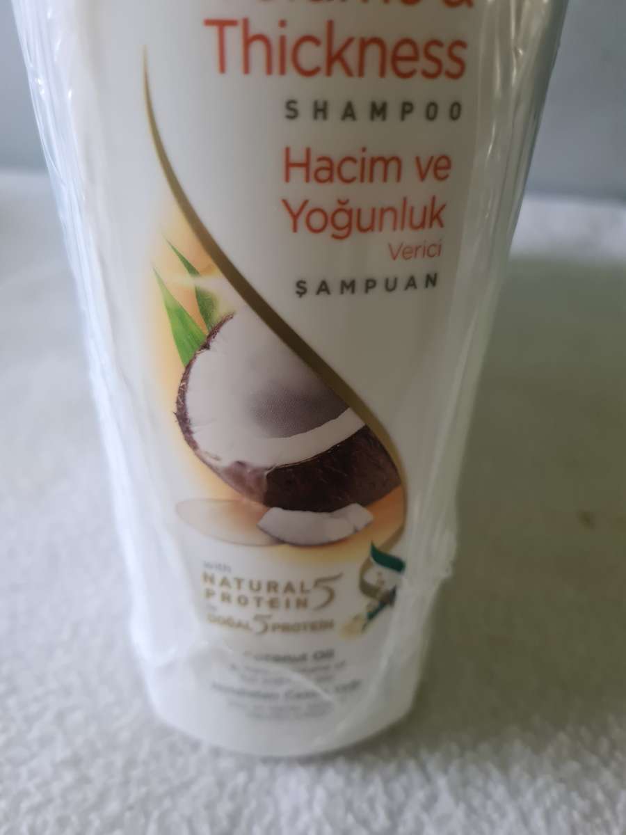 PACK OF SIX (400ML)HIMALAYA VOLUME AND THICKNESS SHAMPOO WITH COCONUT OIL