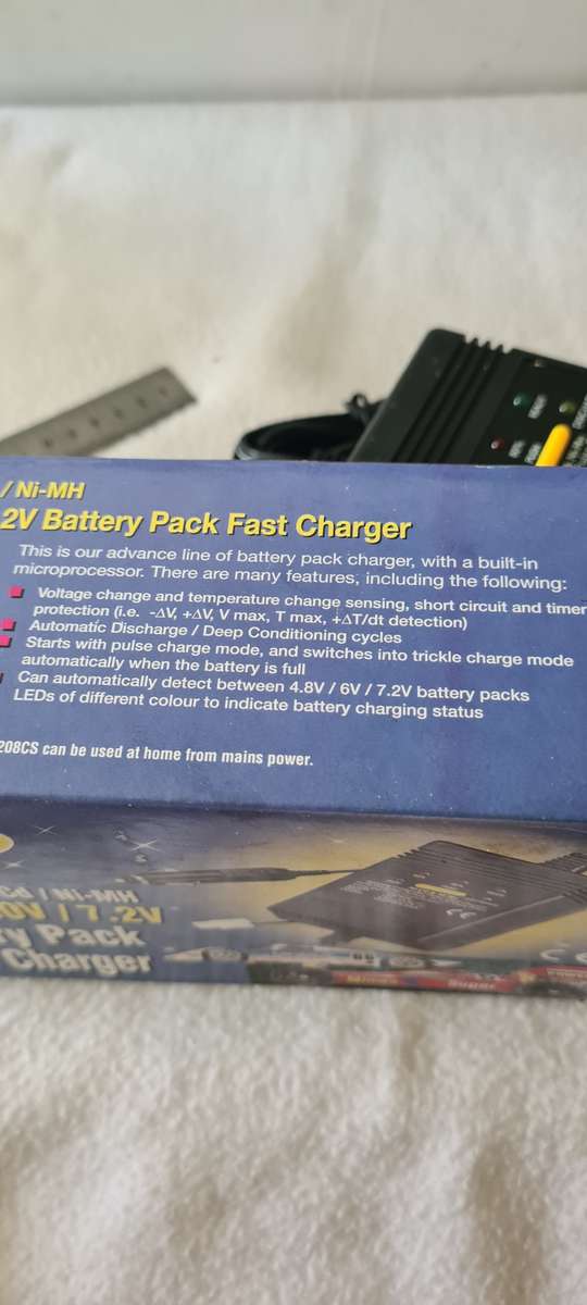 BATTERY PACK FAST CHARGER(4.8V/6.9V/7.2V)