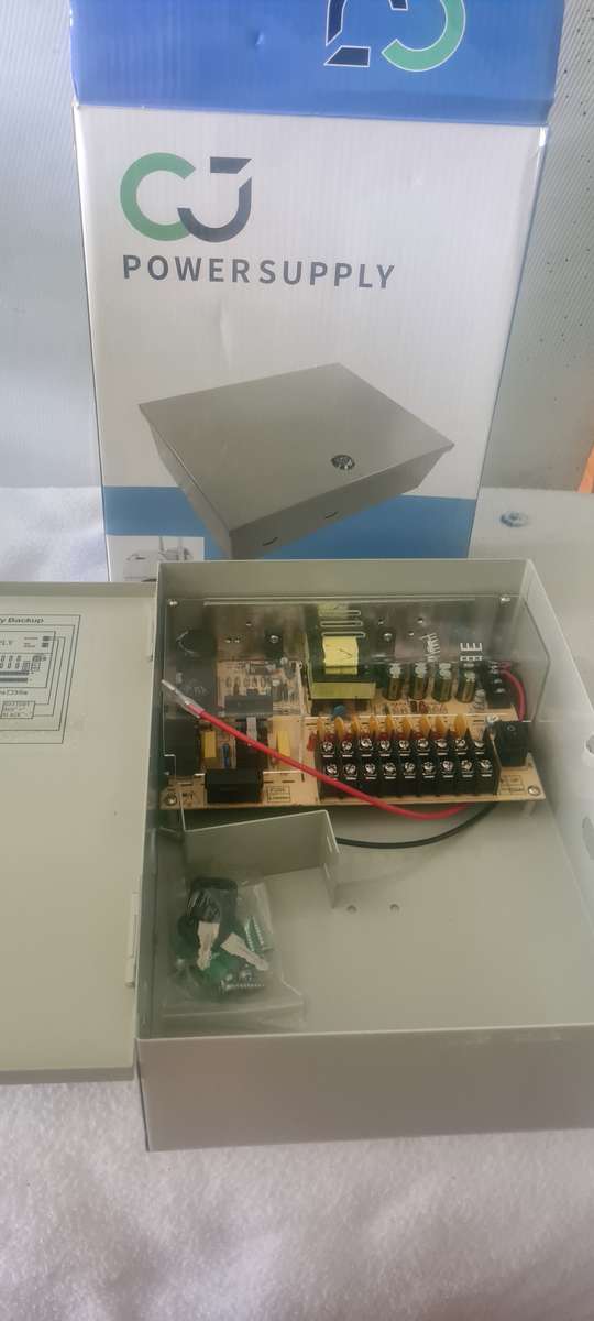 DC 12V POWER SUPPLY WITH BATTERY BACKUP