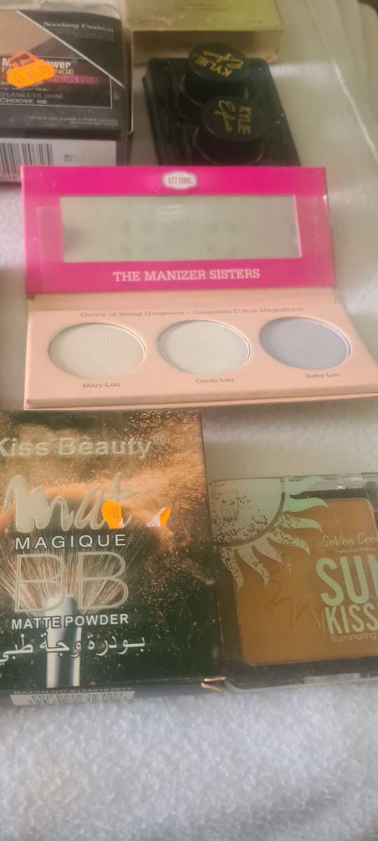 JOBLOT FACE MAKEUP PRODUCTS