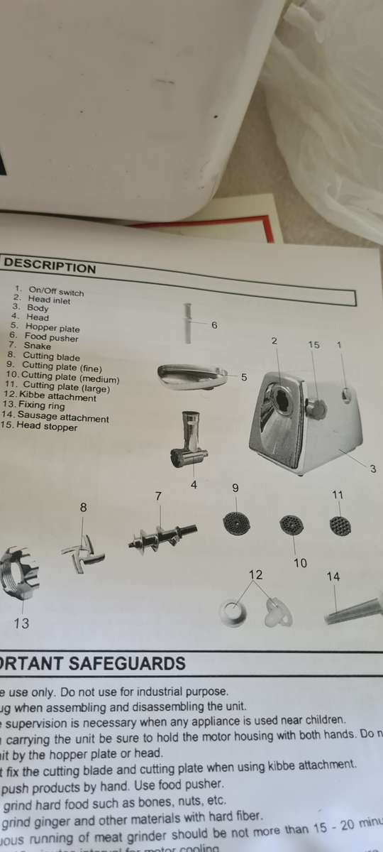 MINCER AND SAUSAGE MAKER WITH ALL ATTACHMENTS