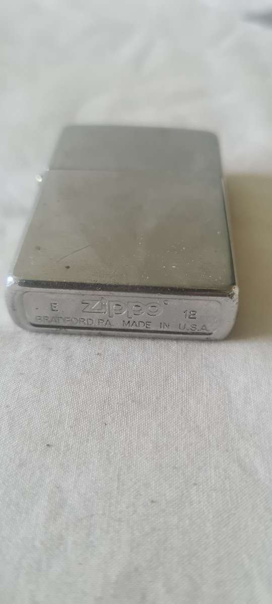 ORIGINAL ZIPPO CIGARETTE LIGHTER