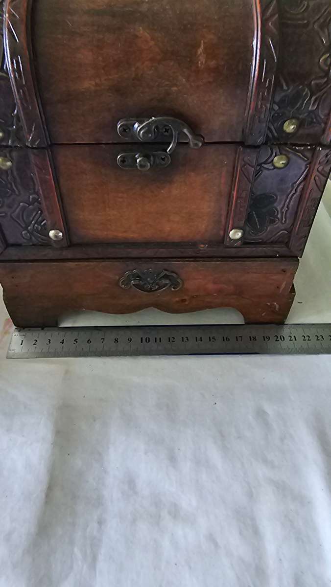 SET OF TWO WOODEN JEWELRY BOX