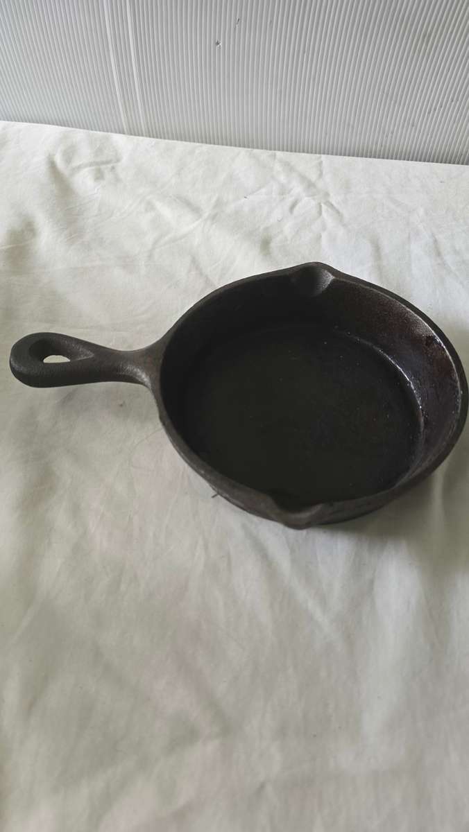 SOLID CAST IRON  PAN