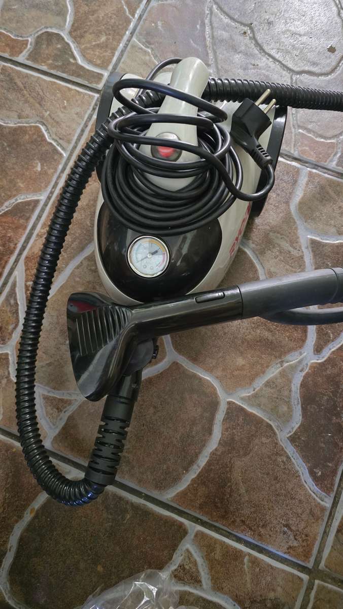 RYOBI STEAMER (GOOD WORKING CONDITION)