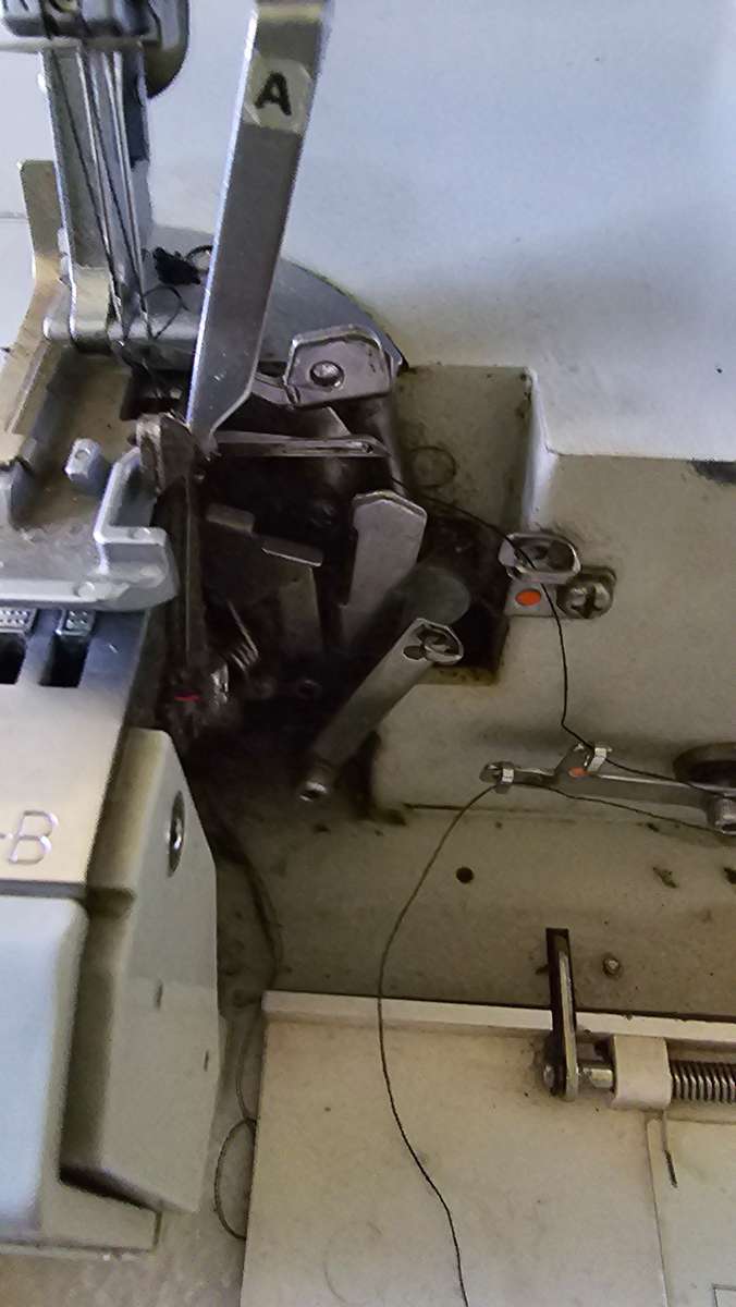 ELNA PRO 4DE DOUBLE NEEDLE OVERLOCKER(WORKS)