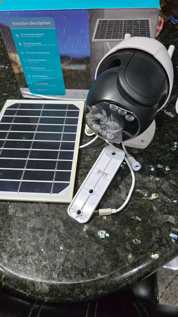 SOLAR ENERGY SECURITY PTZ CAMERA