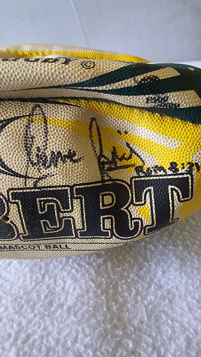SA RUGBY OFFICIAL MASCOT BALL(WITH ORIGINAL KOKHI SIGNATURES OF PLAYERS)