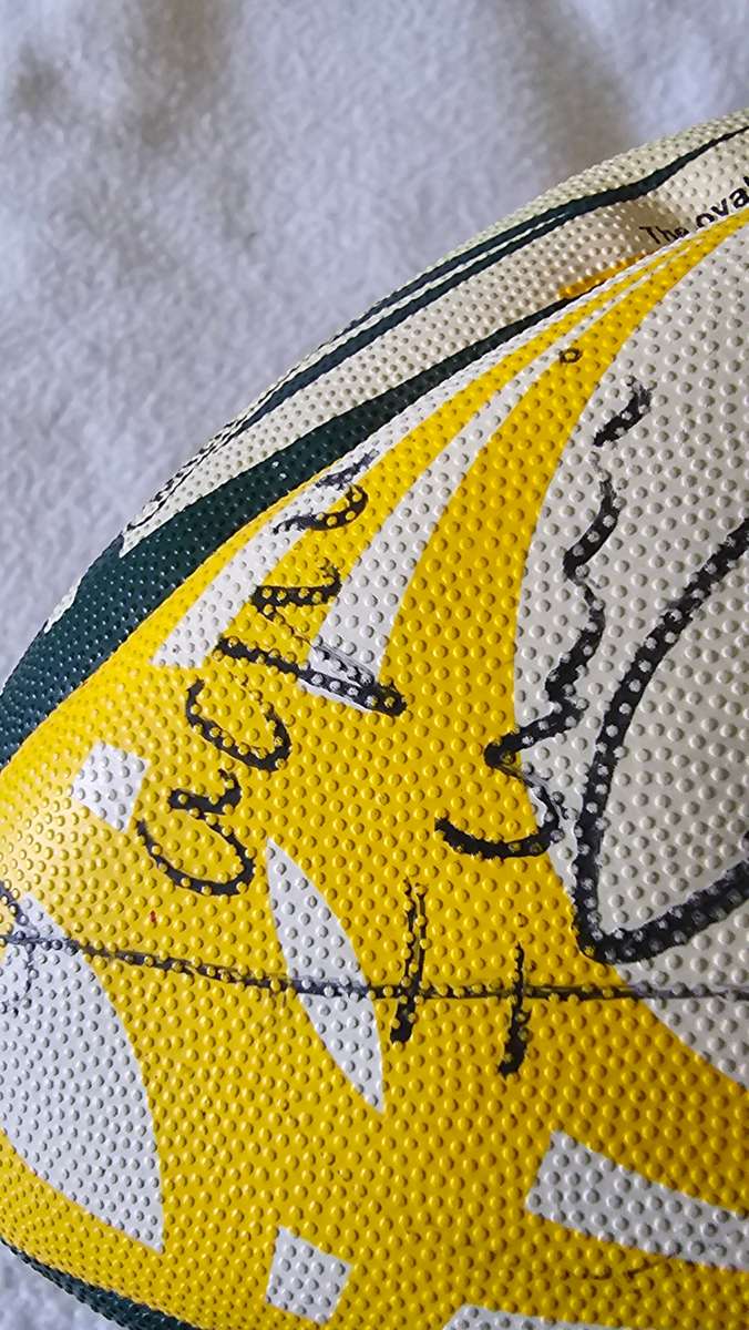 SA RUGBY OFFICIAL MASCOT BALL(WITH ORIGINAL KOKHI SIGNATURES OF PLAYERS)