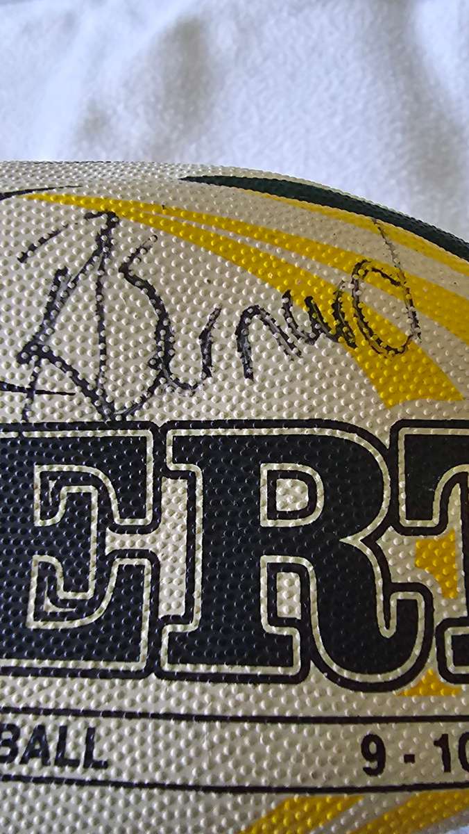 SA RUGBY OFFICIAL MASCOT BALL(WITH ORIGINAL KOKHI SIGNATURES OF PLAYERS)