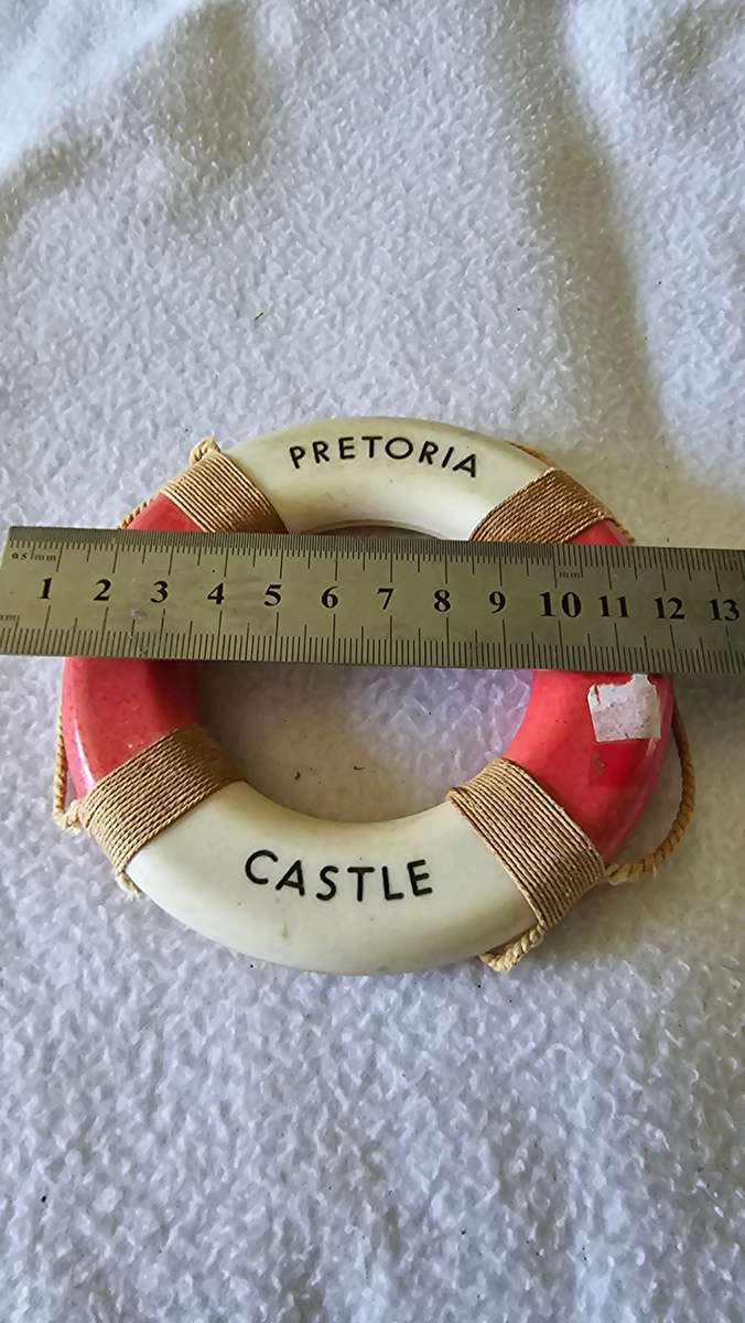 VINTAGE HARBOUR COLLECTABLE