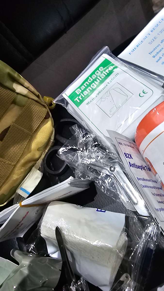 EMERGENCY FIRST AID KIT WITH COMPATIBLE BAG