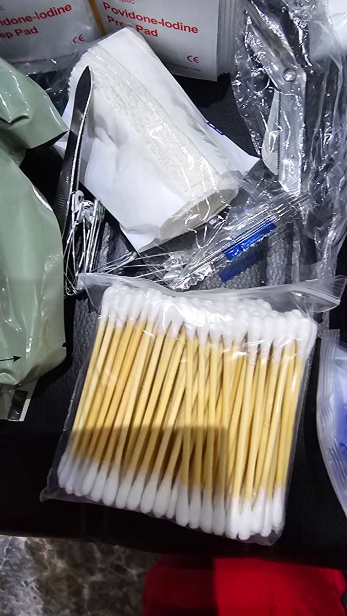 EMERGENCY FIRST AID KIT WITH COMPATIBLE BAG