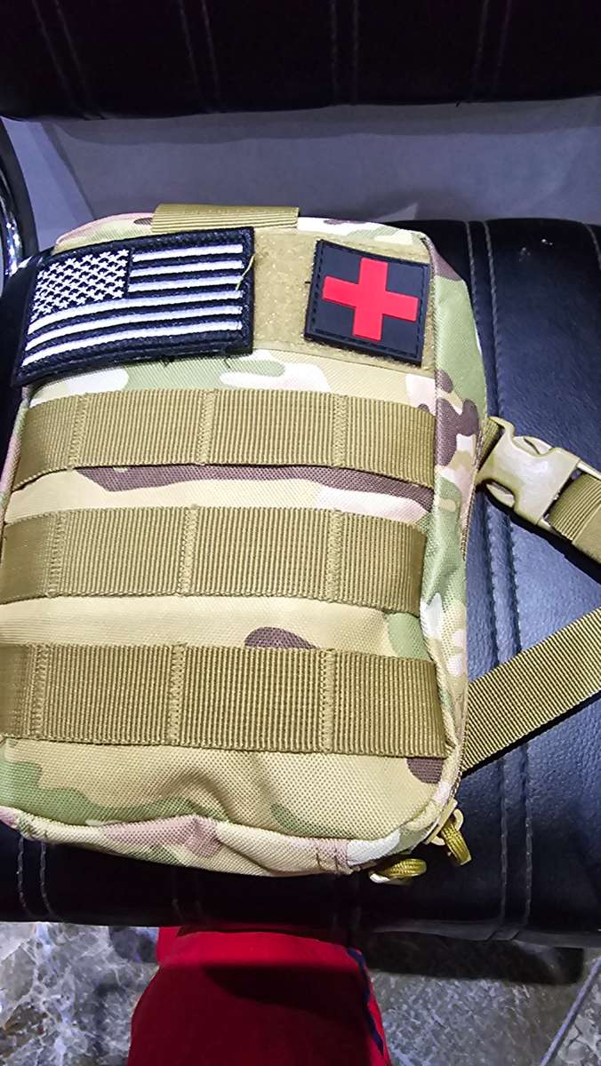 EMERGENCY FIRST AID KIT WITH COMPATIBLE BAG