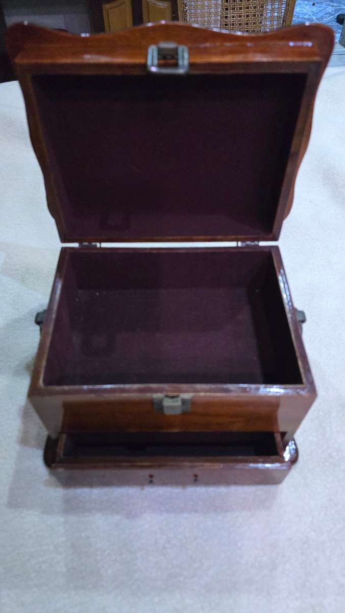 SOLID WOOD VINTAGE IMBUIA JEWELRY BOX WITH DRAWER