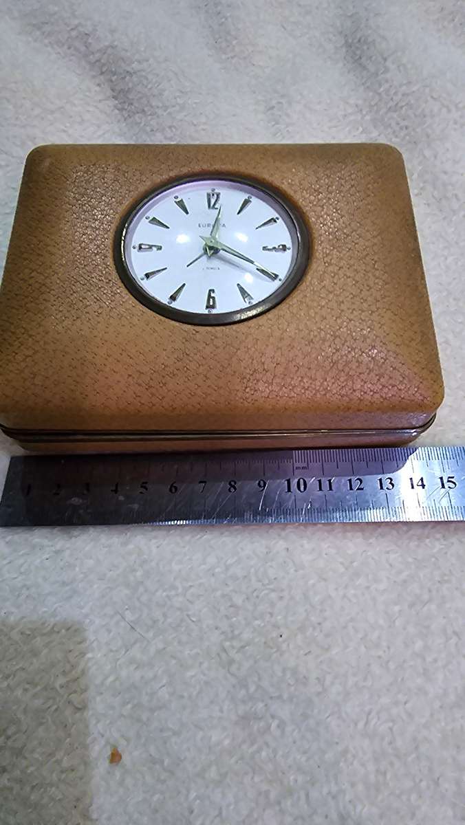 VINTAGE EUROPA 2 JEWELS MECHANICAL CLOCK JEWELRY CASE(WORKS)