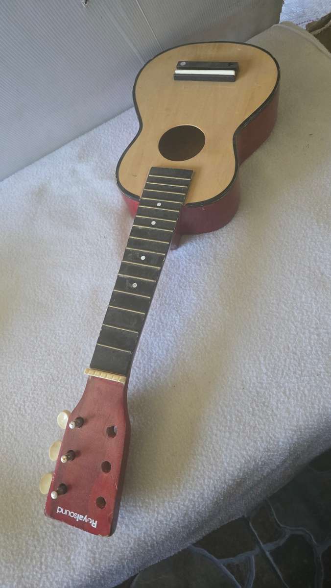 ROYALSOUND MINI GUITAR(55cm length)