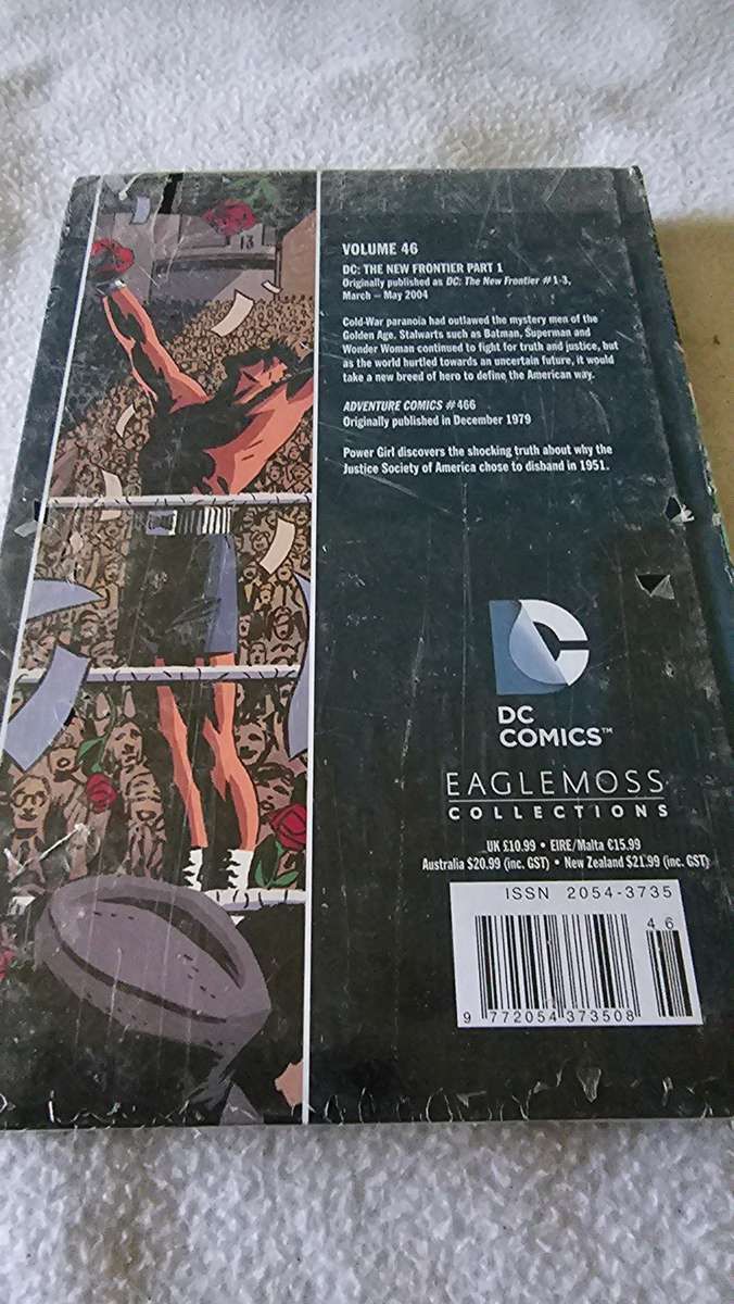 DC HARDCOVER COMIC (THE NEW FRONTIER)