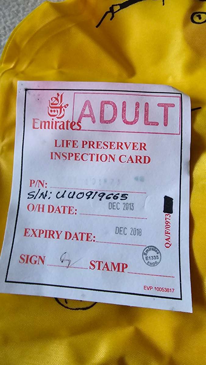 EMERGENCY AIRPLANE ADULT LIFE JACKET