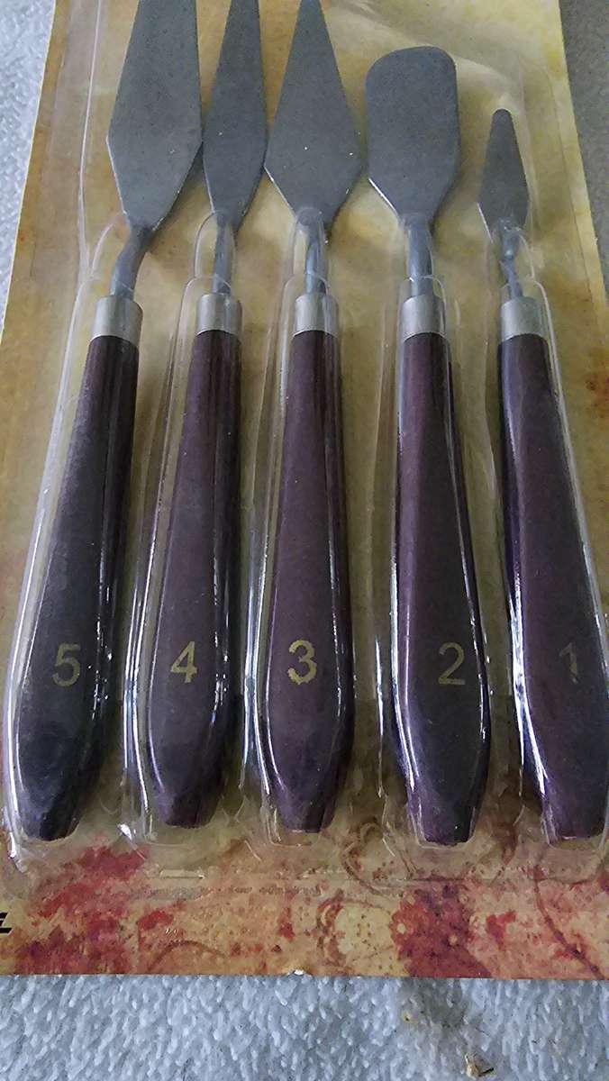 5 PIECE WOODEN HANDLES ARTIST PALETTE KNIVES