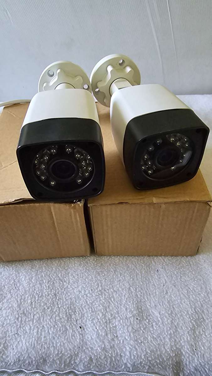 SET OF TWO IR 2MP CCTV CAMERAS