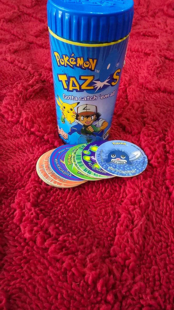 POKEMAN TAZZOS 1 AND 2(88 DIFFERENT TAZZOS WITH TAZZO  HOLDER)