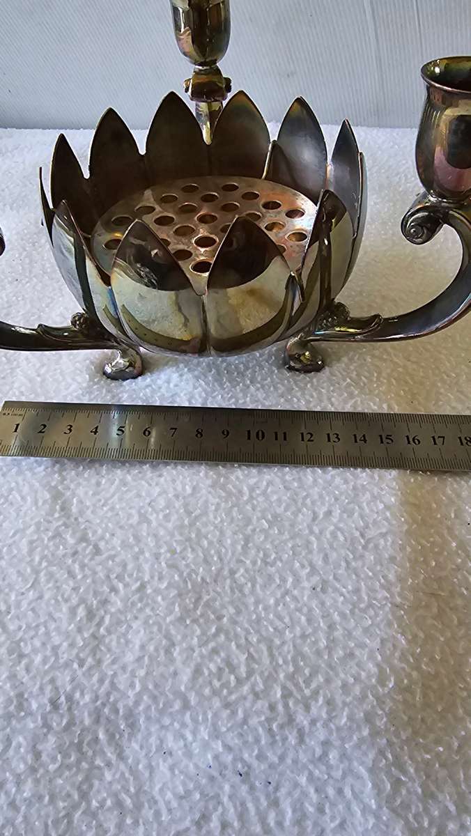 VINTAGE SILVERPLATED CANDLEBRA VASE