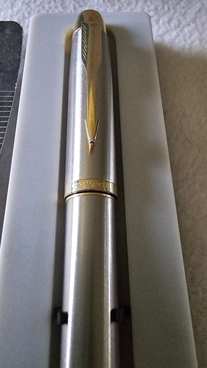 PARKER PEN INCL.A PARKER REFILL
