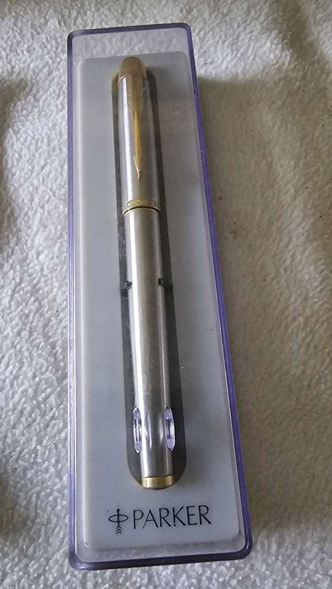 PARKER PEN INCL.A PARKER REFILL